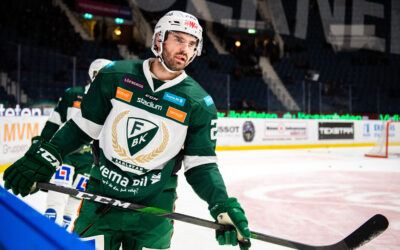 Johansson stannar i Färjestad