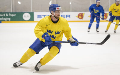 Här är Hallams första Tre Kronor-trupp